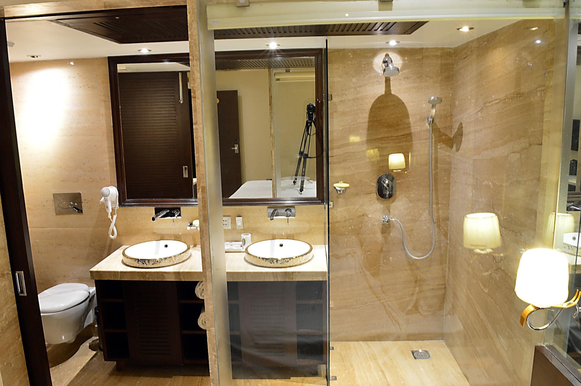 Emperor Palms Hotel New Delhi