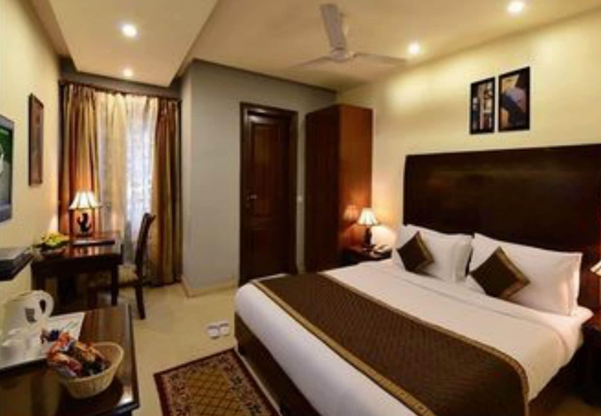 Kastor- Near Nehru Place- Gk 2- M Block Market-gk Metro Station-dr As Clinic