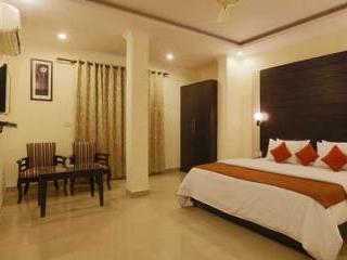 Chanakya Hotel