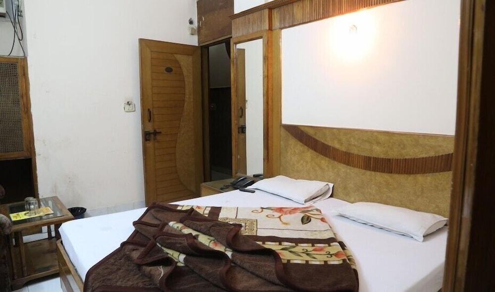 Hotel Regency Delhi (National Capital Territory of India)
