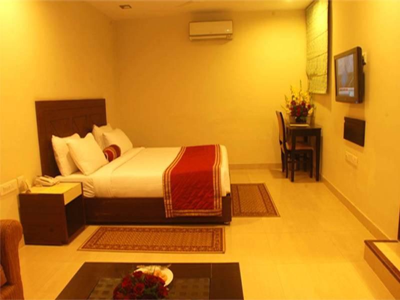 Classic Diplomat Hotel New Delhi