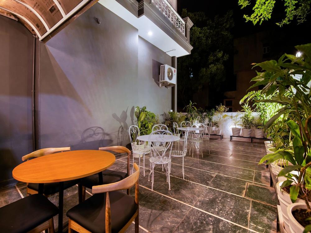 Hotel Lords New Delhi