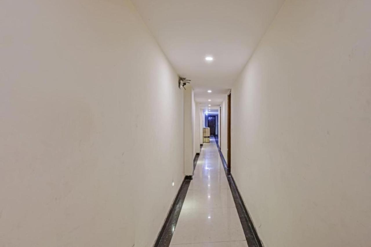 Hotel Le Cashew New Delhi