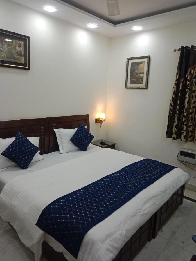 Yn B&b- South Extension 2 * New Delhi