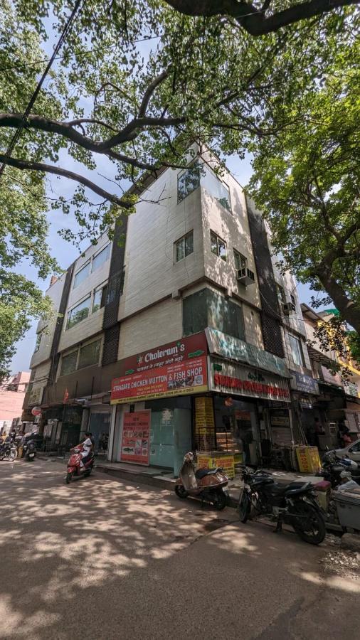 Sun Residency - Near Lajpat Nagar Metro Station Hotel 3*