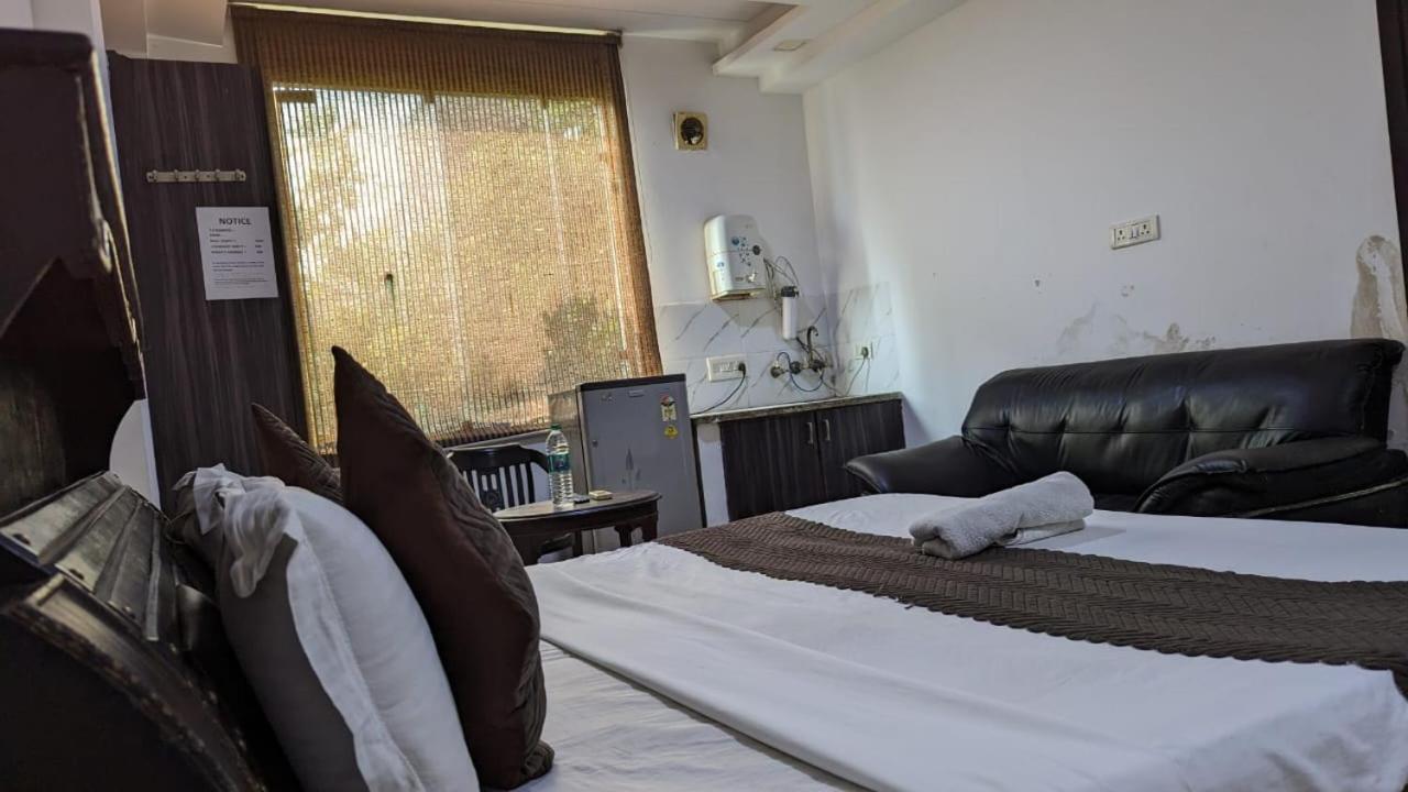 Sun Residency - Near Lajpat Nagar Metro Station Hotel Nova Deli