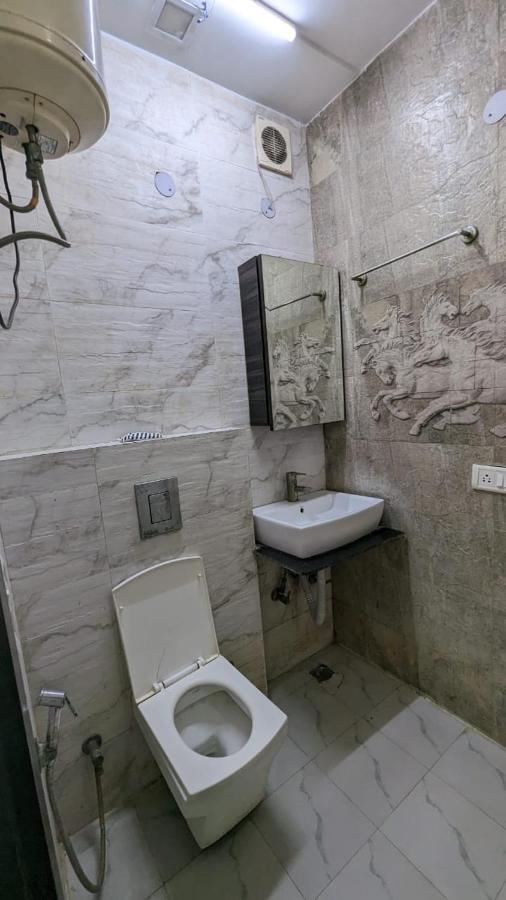 Sun Residency - Near Lajpat Nagar Metro Station Hotel 3*