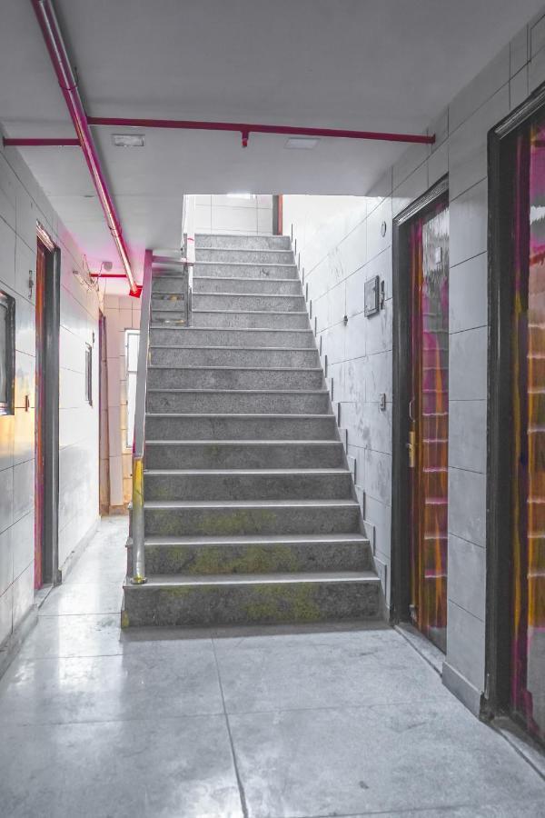 Hotel Park - Adarsh Nagar 3*