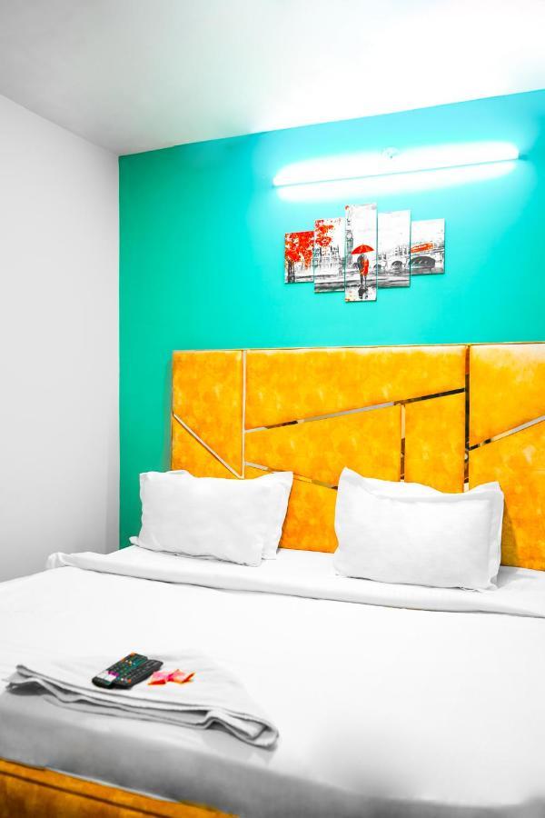 Park - Adarsh Nagar 3*