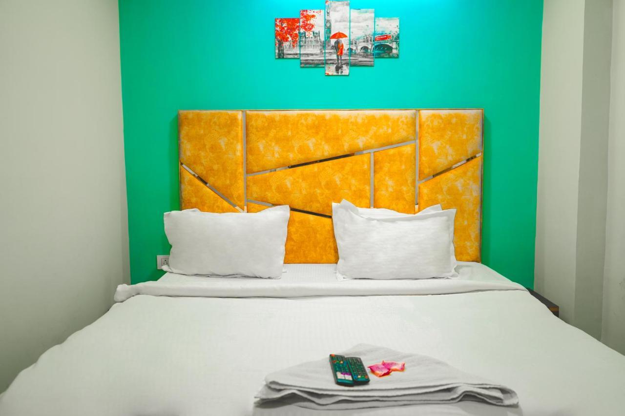 Hotel Park - Adarsh Nagar 3*