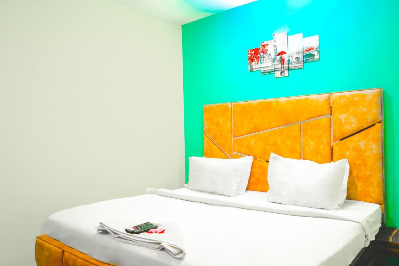 Hotel Park - Adarsh Nagar New Delhi