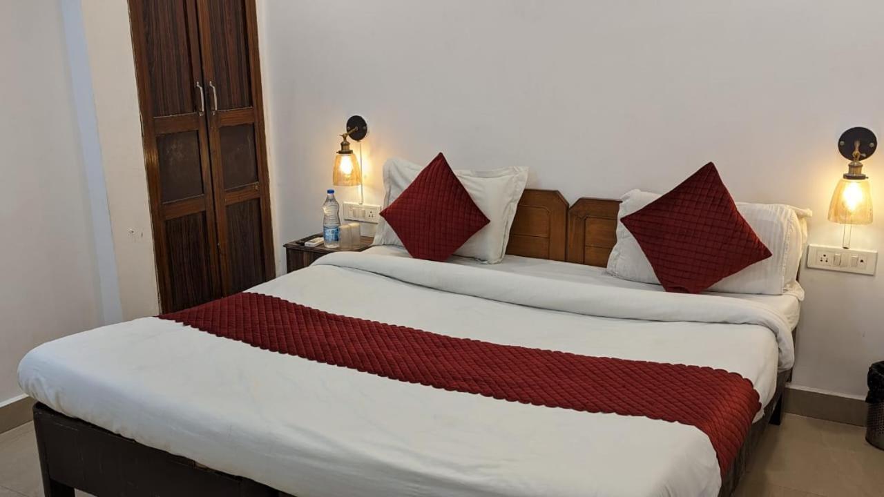 Coast Residency - East Of Kailash New Delhi