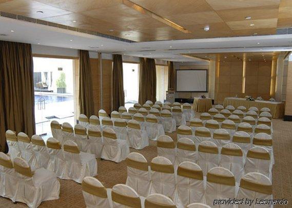 Clarion Collection Hotel New Delhi