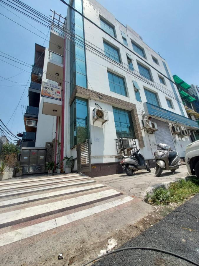 Park Pride Pitampura New Delhi, Couple Friendly Bed & Breakfast