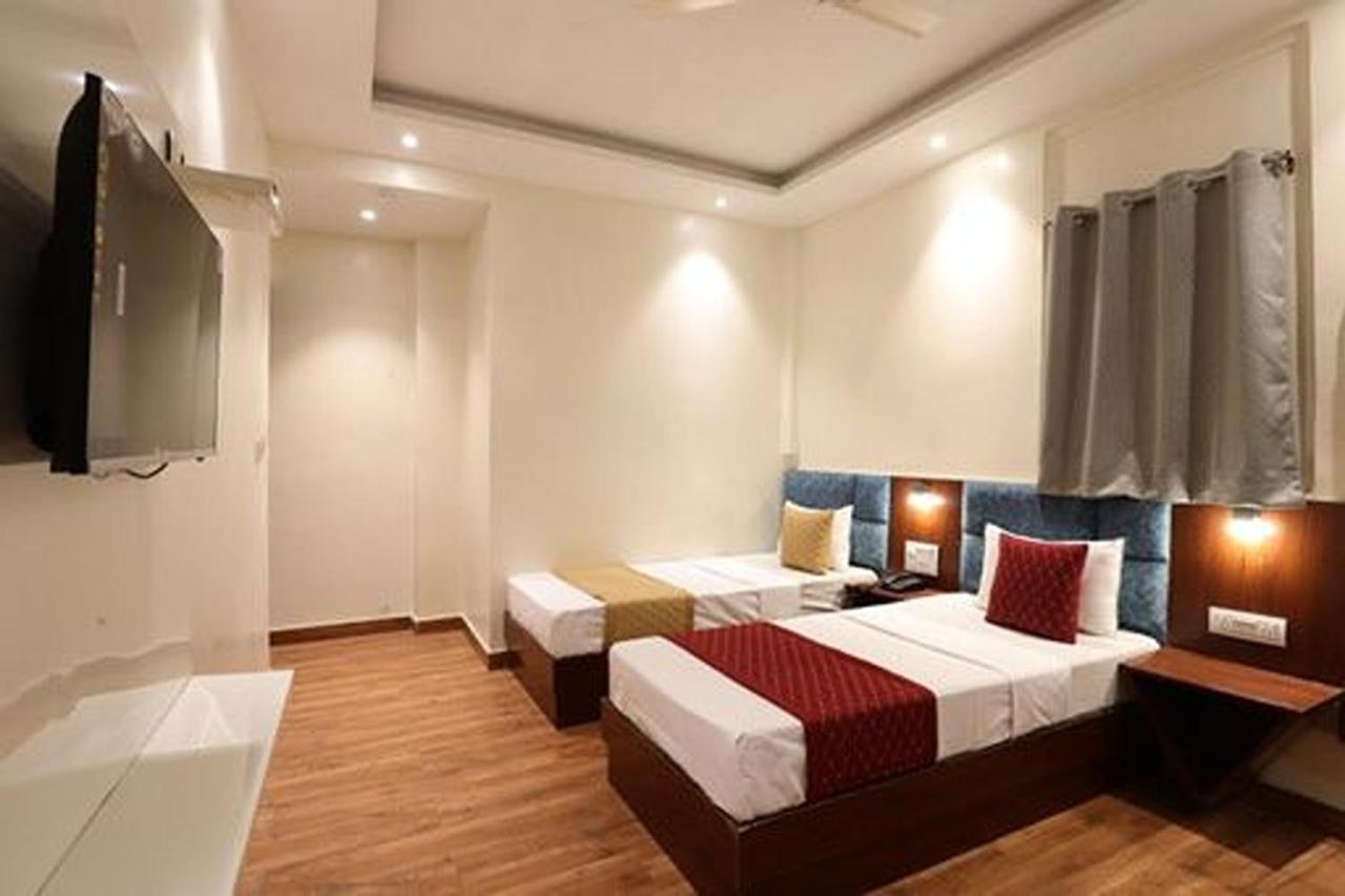Amrit 2* New Delhi