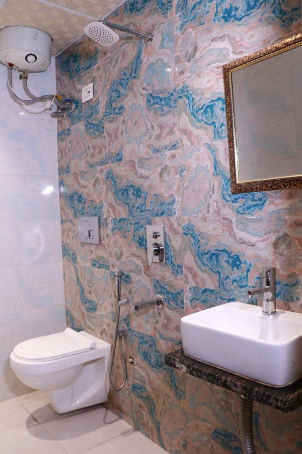 Hotel Amrit New Delhi