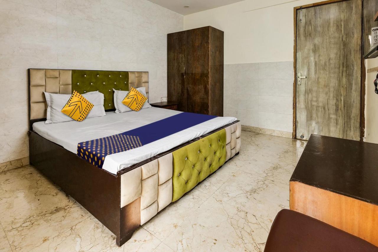 Oyo Flagship 81486 Mahalaxmi Hotel