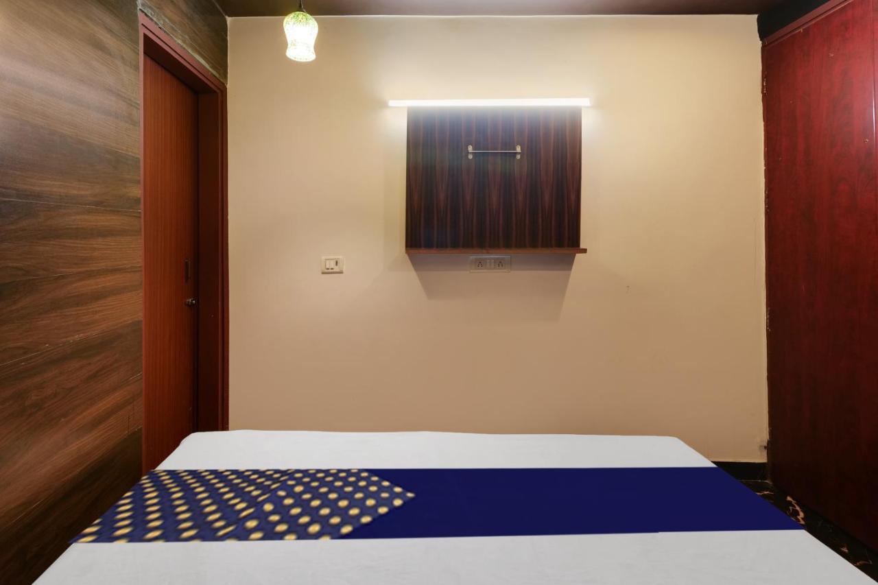 Oyo Flagship 81486 Mahalaxmi