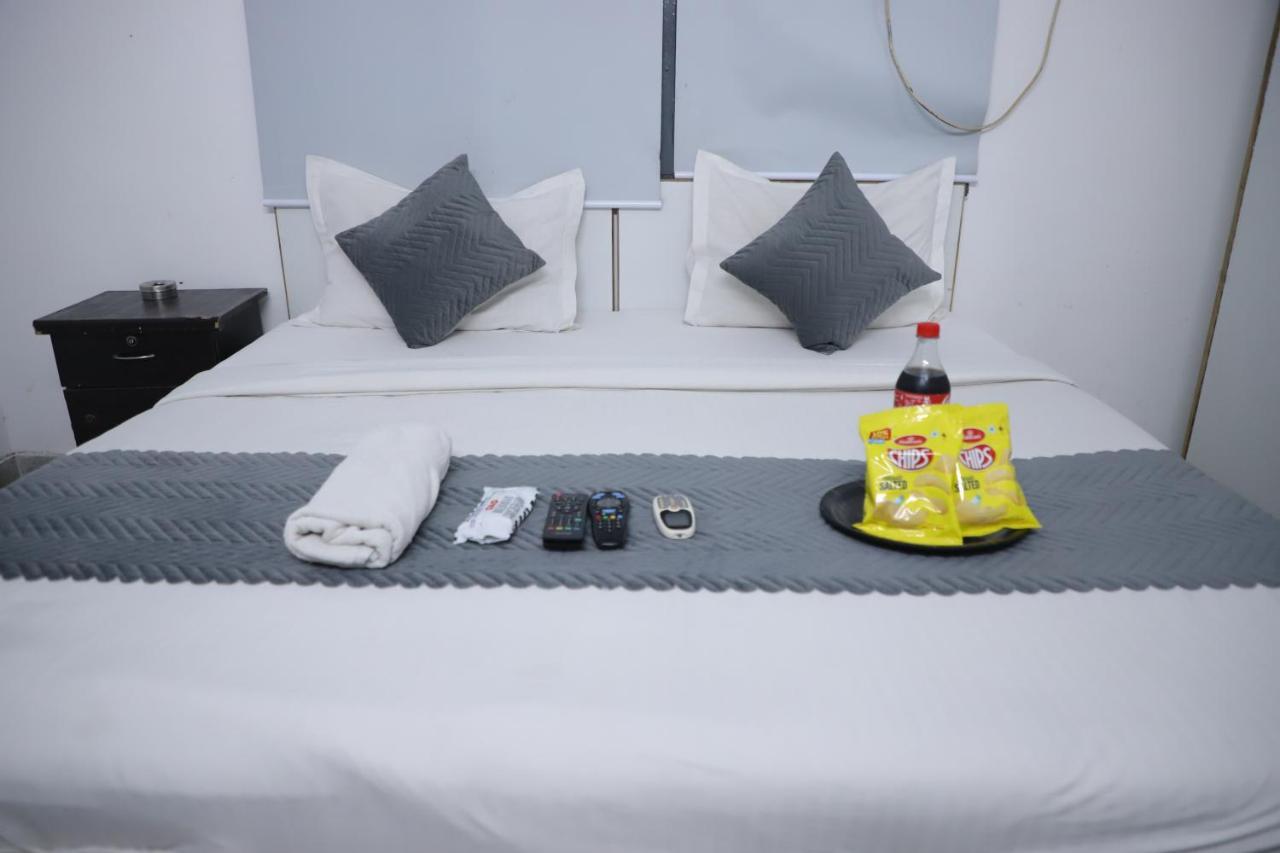 Hotel Blue Sky - Near Hauz Khas 3*