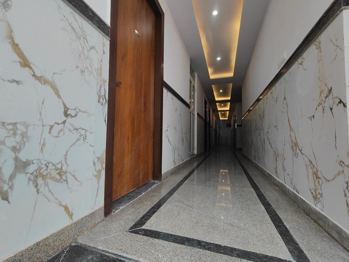 D'capitol Suites Delhi Aerocity 4*