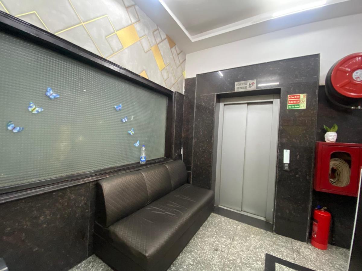 Red Coral - Netaji Subhash Place, Pitampura Hotel