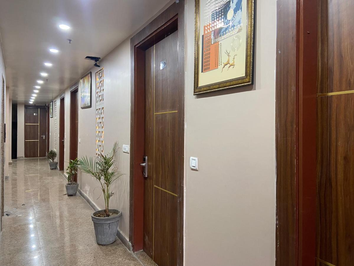 Red Coral - Netaji Subhash Place, Pitampura 3* New Delhi