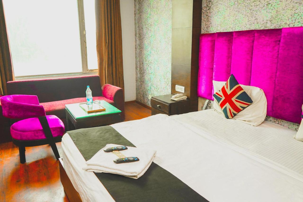Roomshala 104 Billions - Opposite Ryan Farms, Kapasheraa Road 3* New Delhi