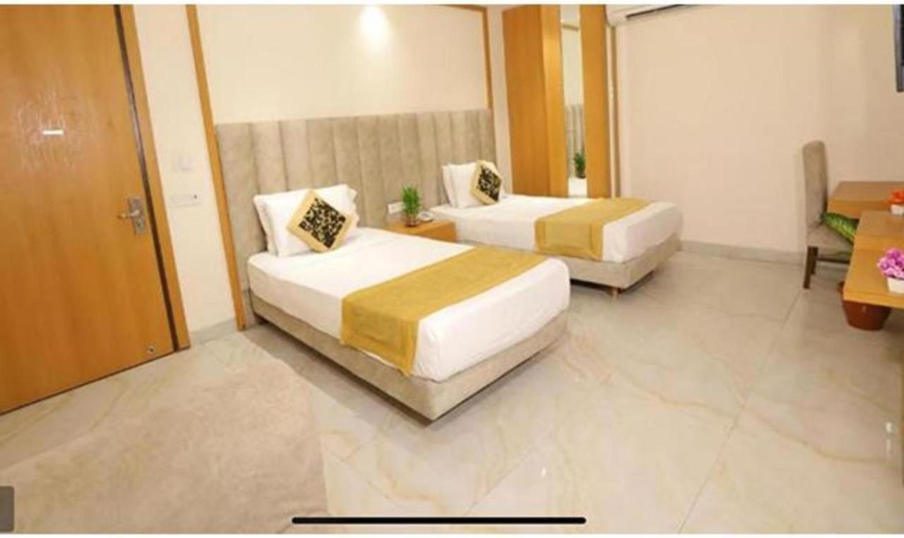 Fabhotel Prime Anchorage 3*