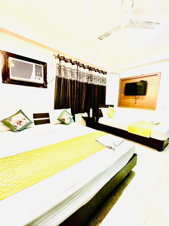 Classic Plaza At Delhi Airport Bed & Breakfast