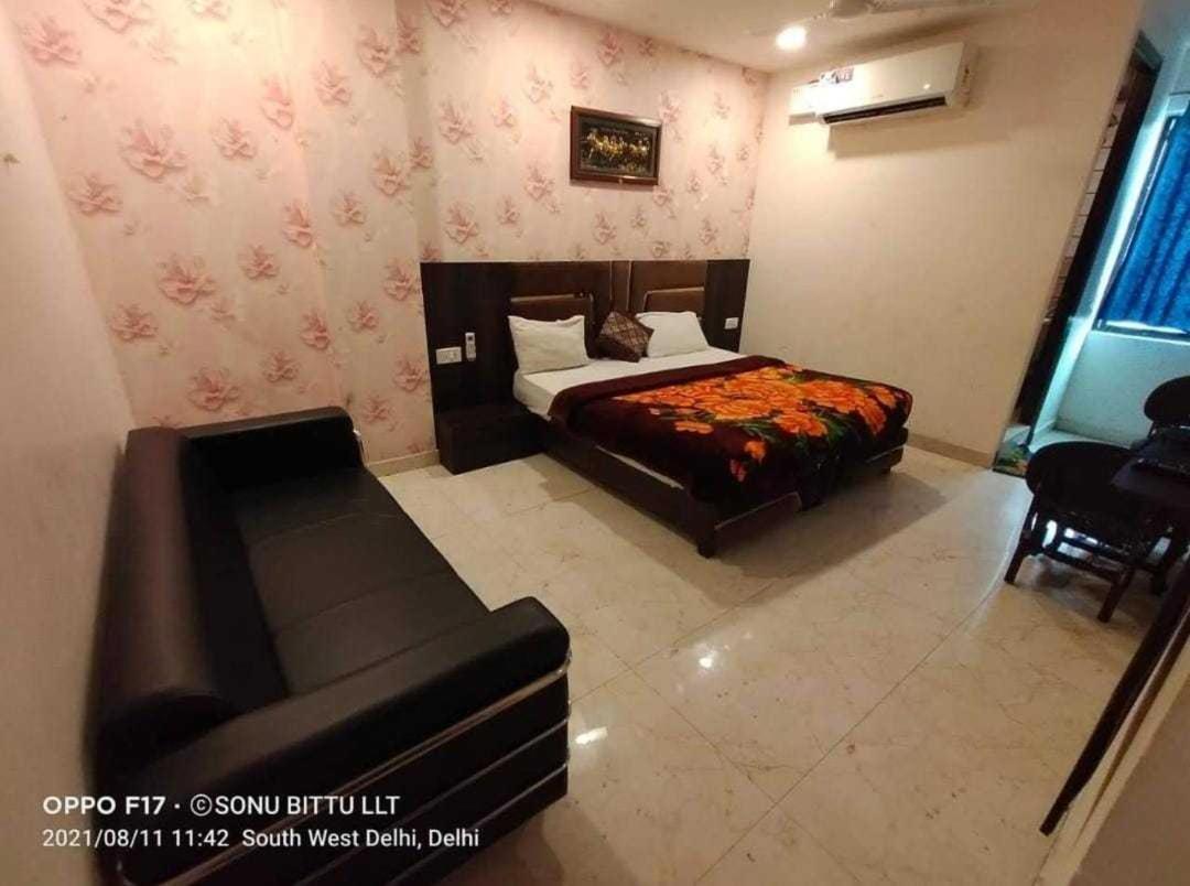 Hotel O Shivam In New Delhi