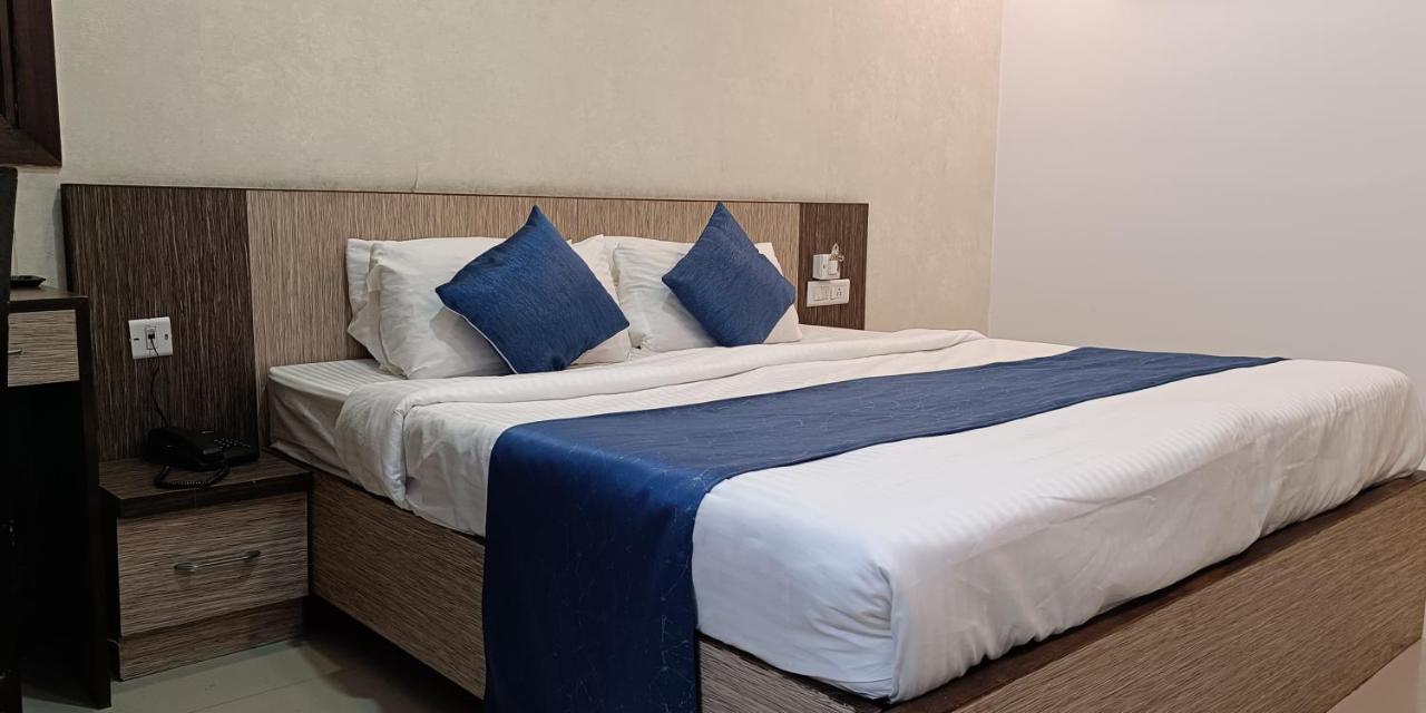 Bellmont East Delhi Hotel Nova Deli