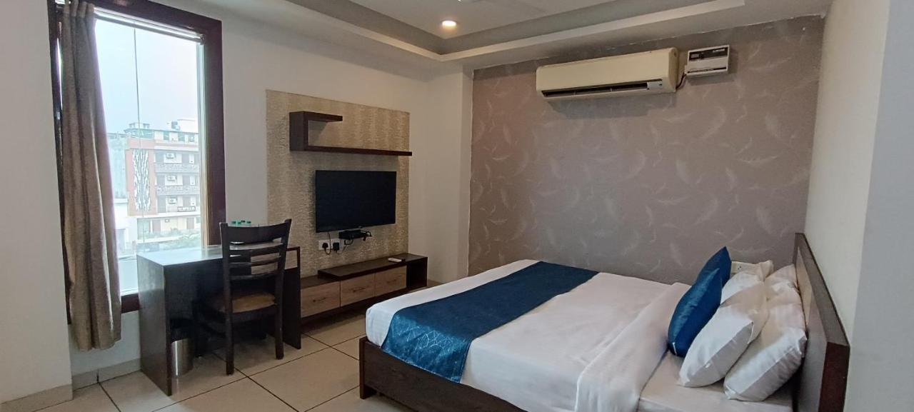 Hotel Bellmont East Delhi