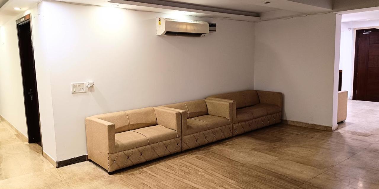 Bellmont East Delhi Hotel 3*