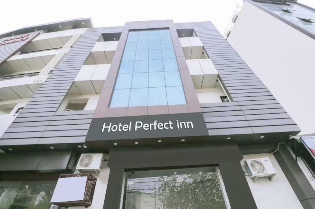Hotel Prime Keshaw Homely In Main Road Building