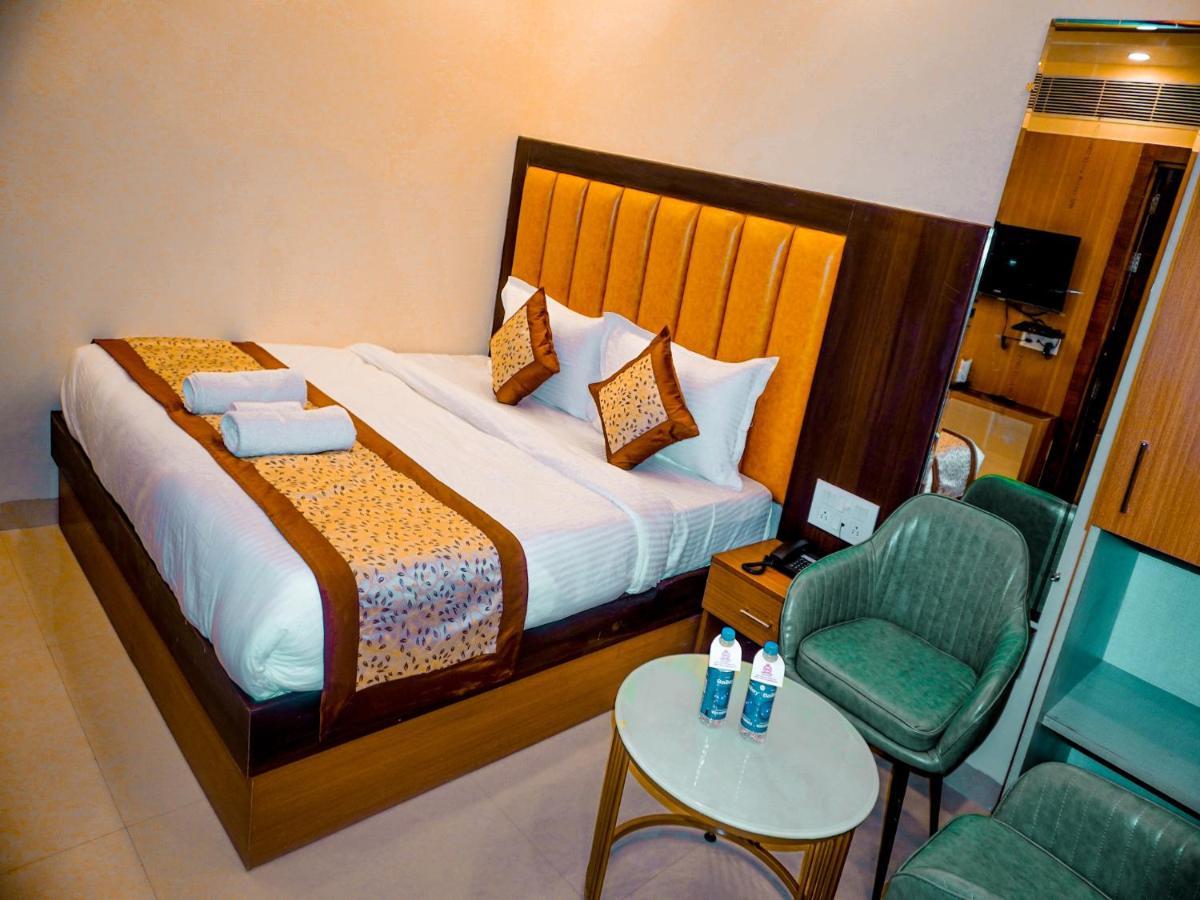 The Royal Rosette - 1 Minute From Railway Station New Delhi