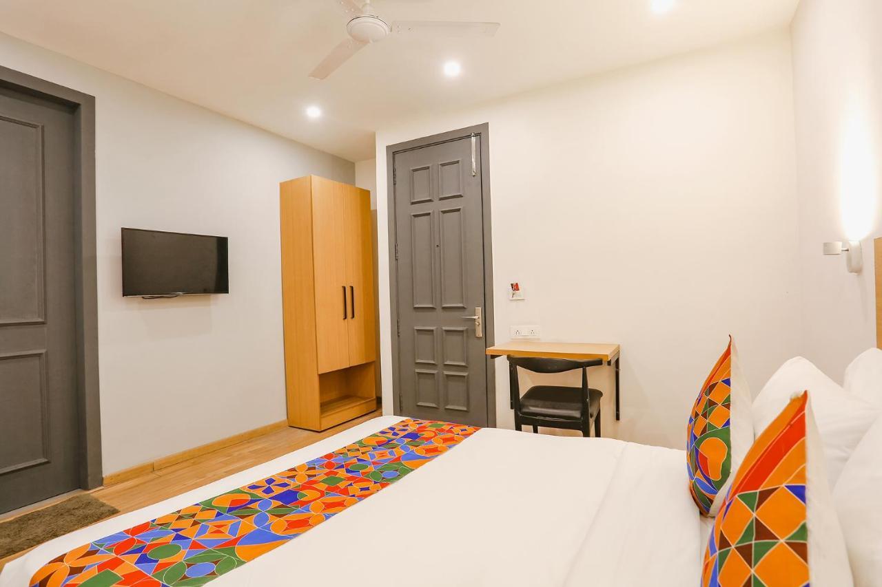 Hotel Fabexpress D2 Paschim Vihar Delhi (National Capital Territory of India)