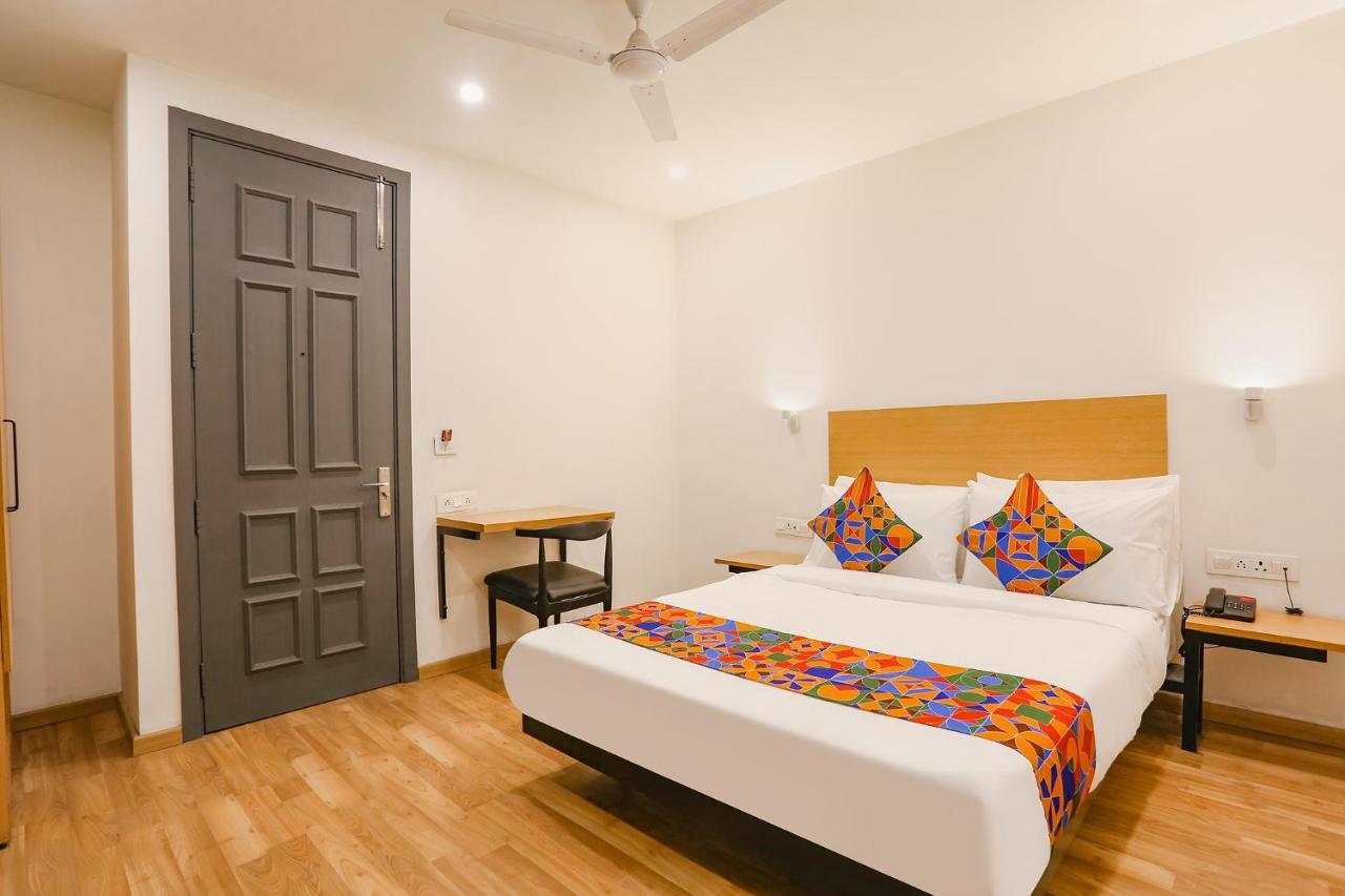 Hotel Fabexpress D2 Paschim Vihar