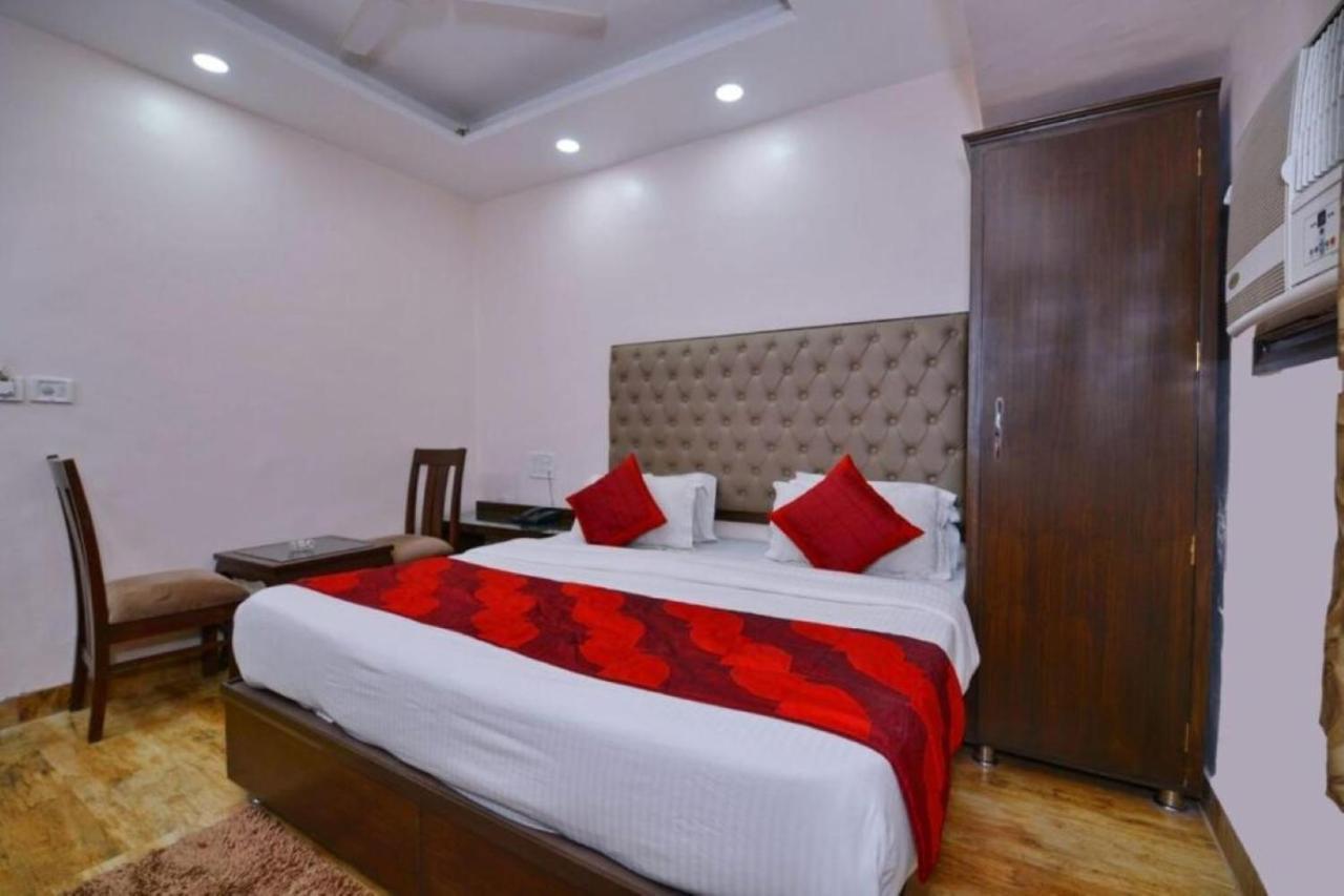 Dream Near Laxmi Nagar 
