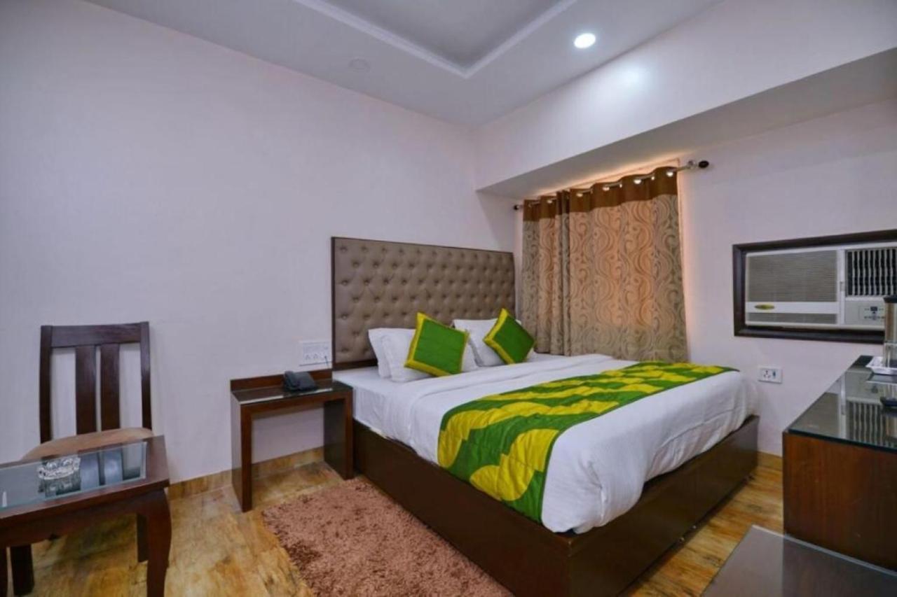 Dream Near Laxmi Nagar 