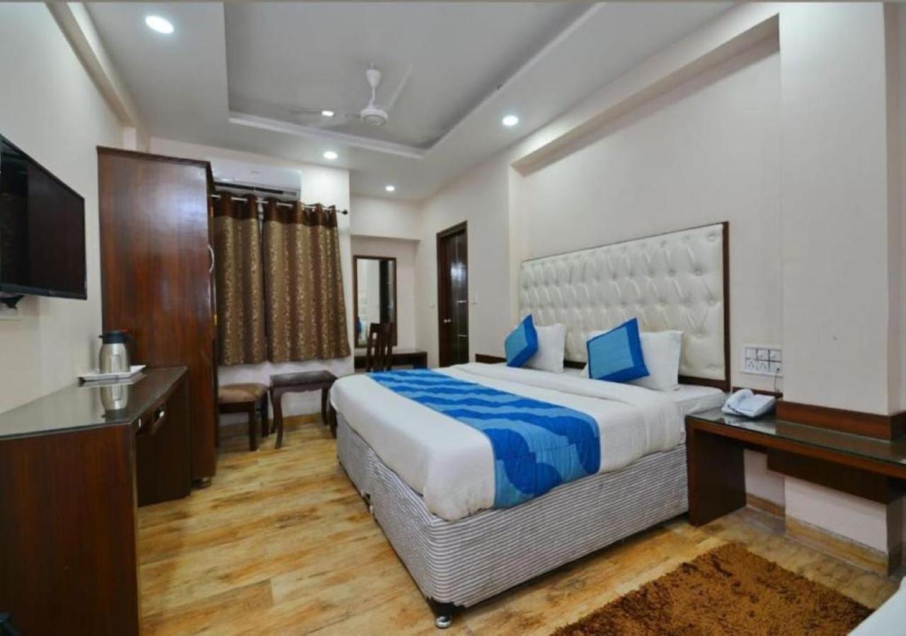 Hotel Dream Near Laxmi Nagar 