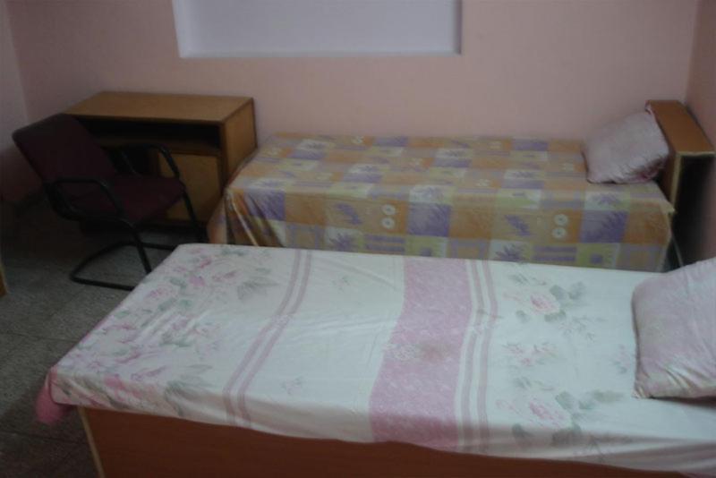 Love hotel Maheshwari Residency *