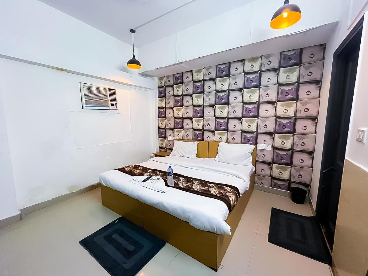 Roomshala 116 Krishna - Lajpat Nagar Hotel