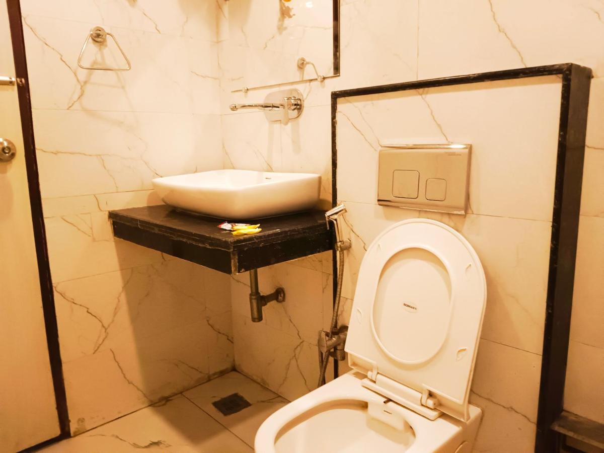 Krone Plaza Near Delhi Airport Hotel 4*