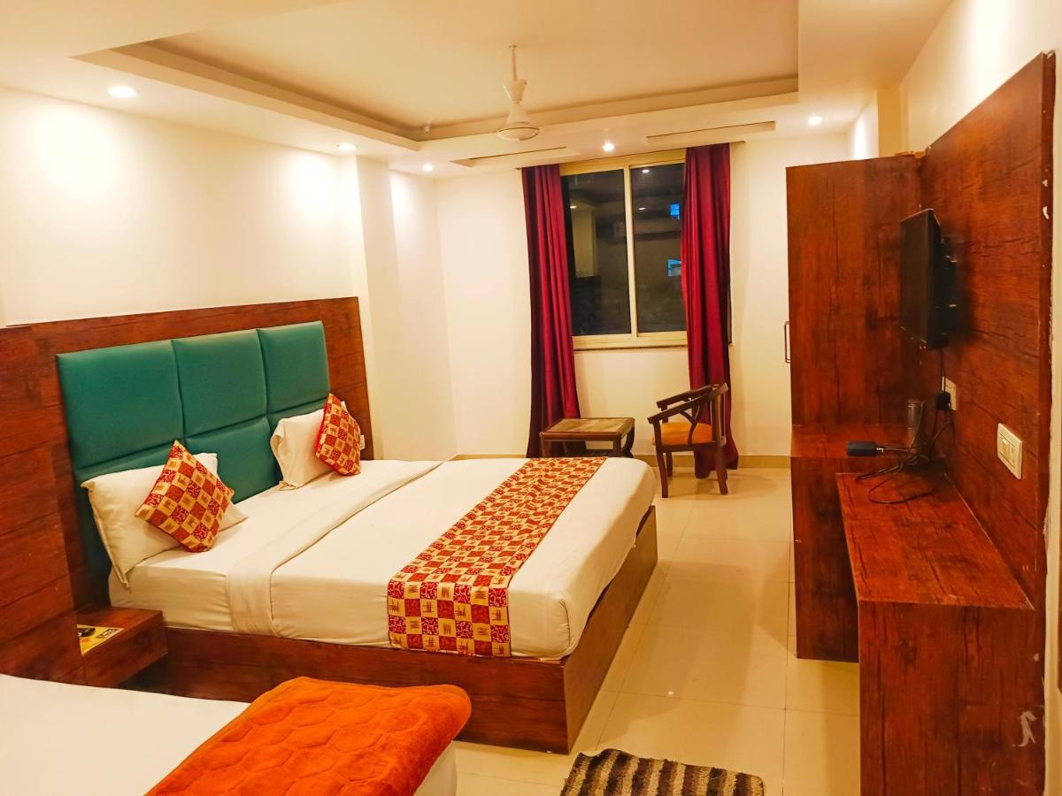 Krone Plaza Near Delhi Airport Hotel 4*