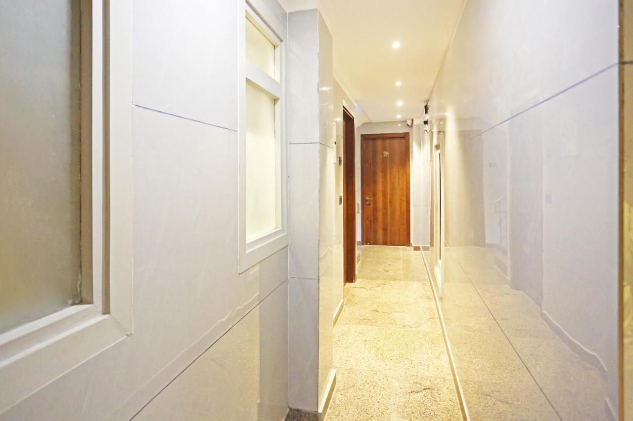 Preet 05 Mints Walking Distance Nizamuddin Railway Station 4* Nova Deli