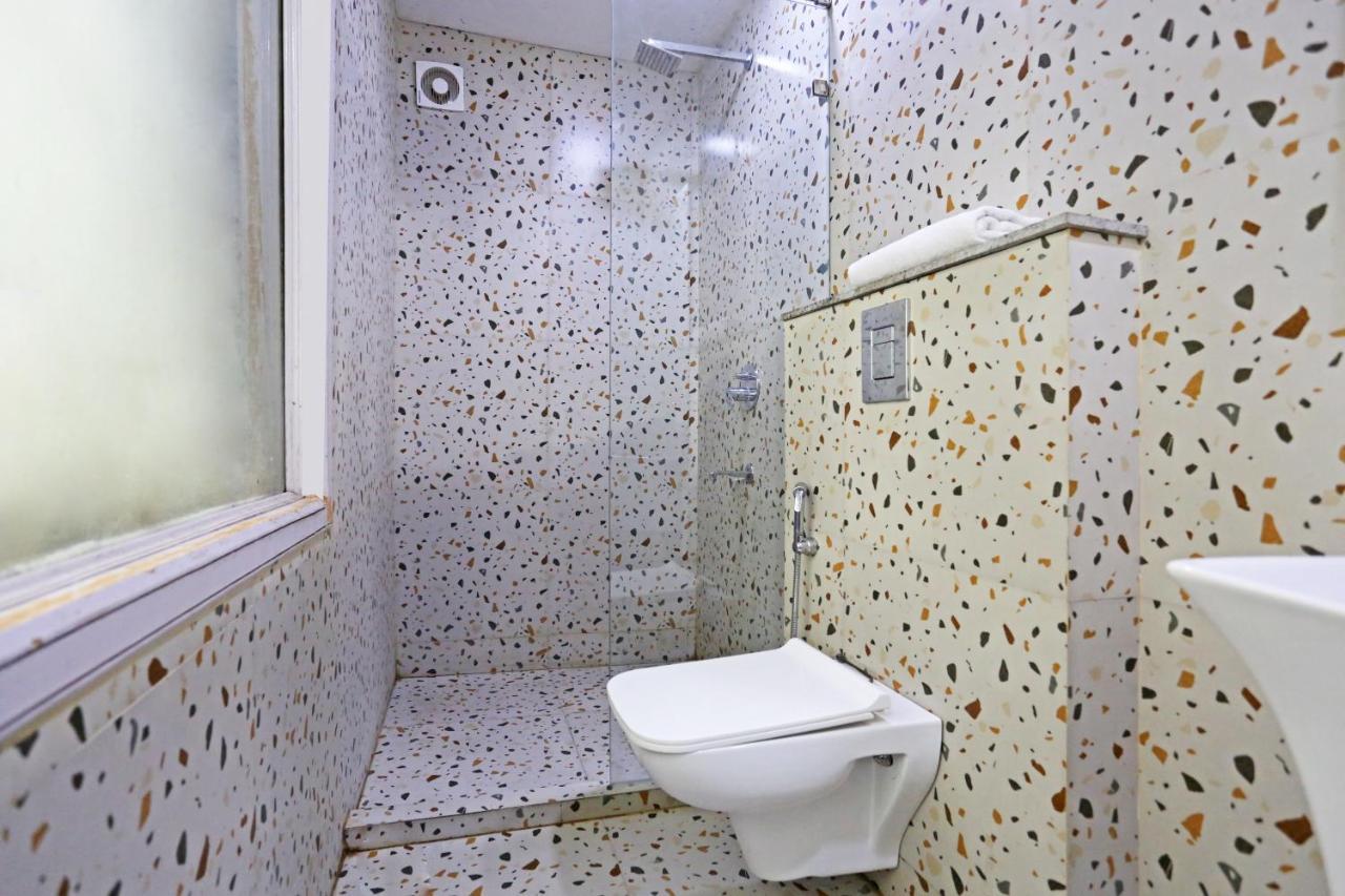 Preet 05 Mints Walking Distance Nizamuddin Railway Station Hotel