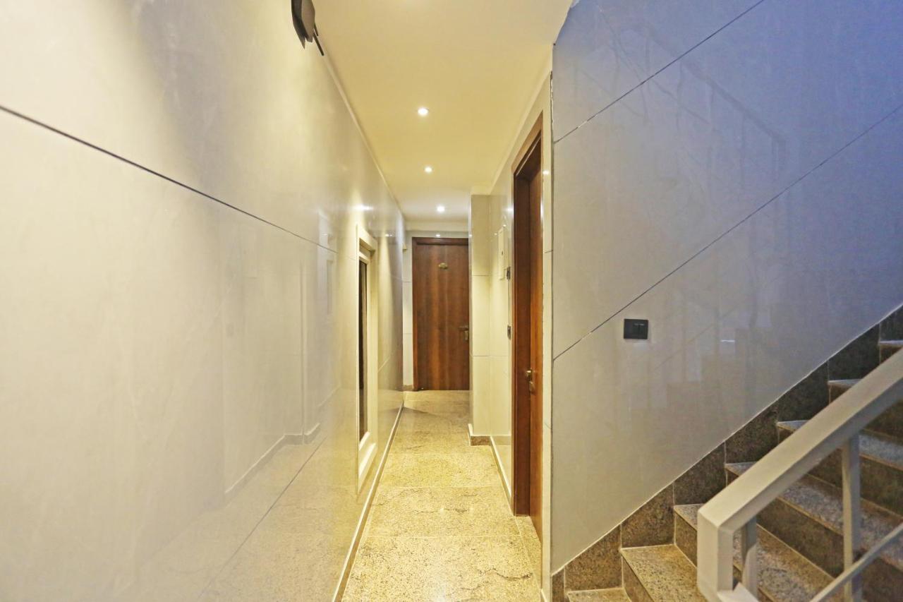 Hotel Preet 05 Mints Walking Distance Nizamuddin Railway Station Nova Deli