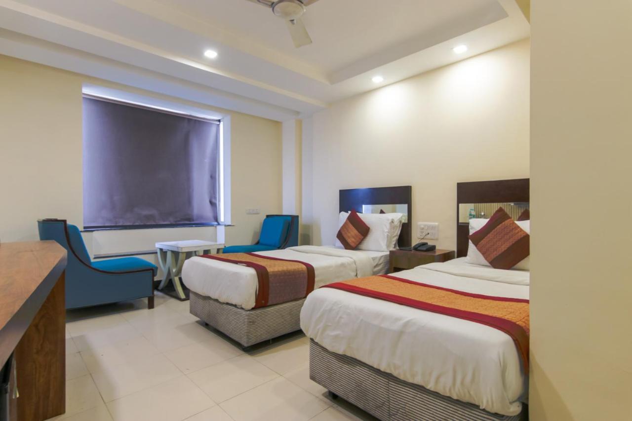 Neu - Walk In From Railway Station Hotel New Delhi