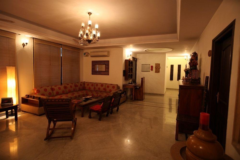 Shanti 3*