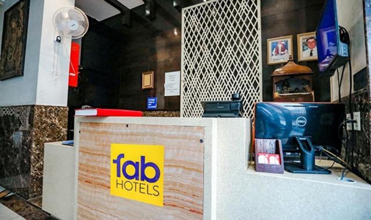 Fabhotel Station I New Delhi